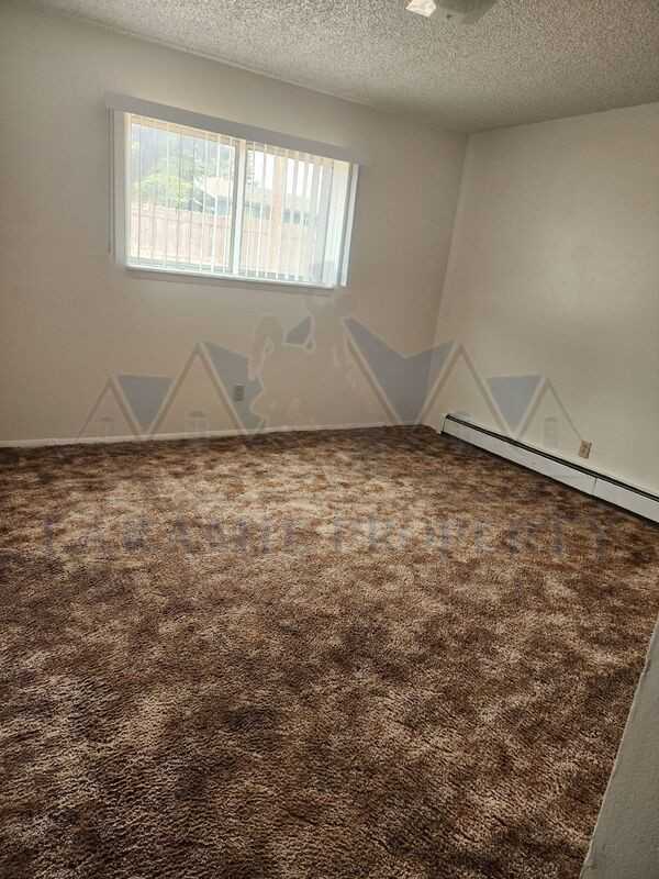 706 Downey St #32 - Photo 4 of 8