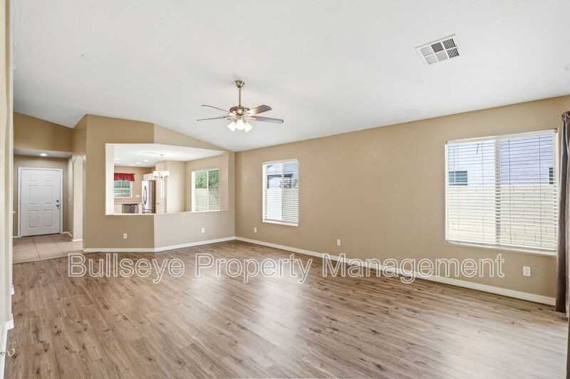 21069 N Jocelyn Ln - Photo 6 of 35