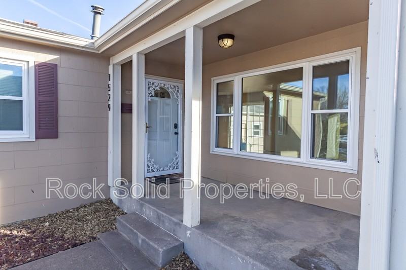 1529 Walnut Dr - Photo 6 of 39