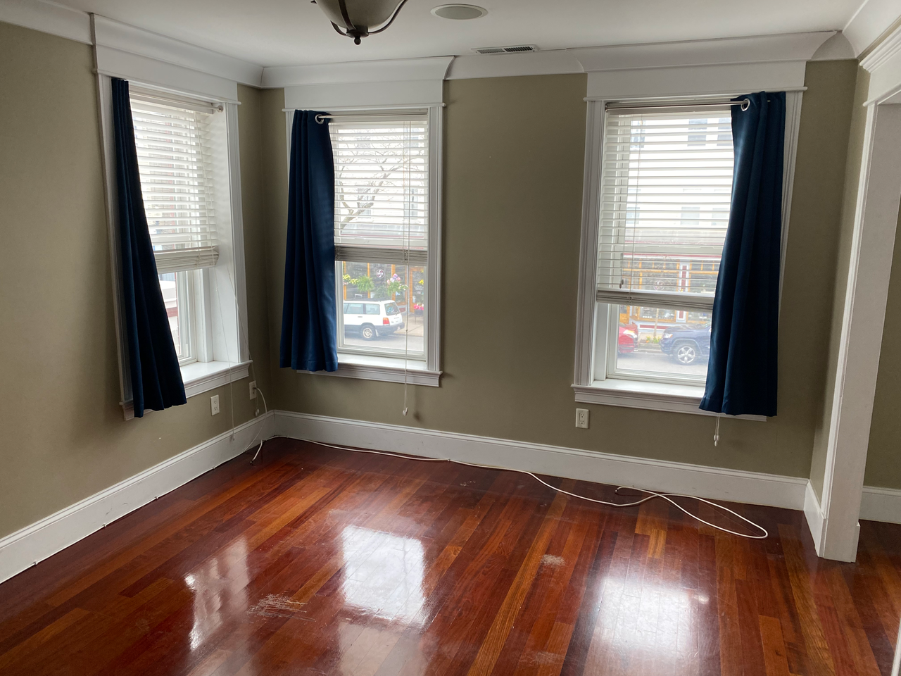 E Broadway #4 - Photo 2 of 5