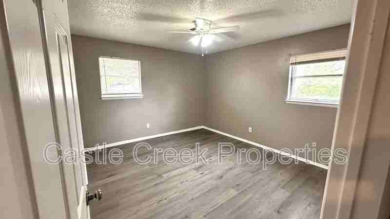 1803 Fox Ave - Photo 7 of 12