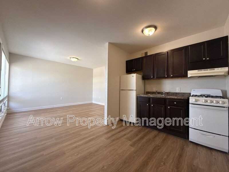 1414 Oakland Rd Ne - Photo 3 of 8