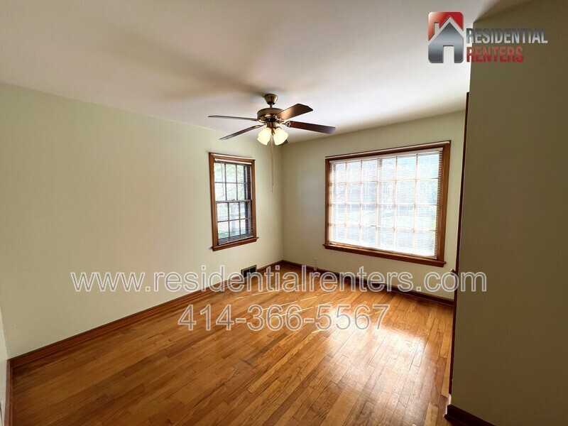 515 N 65th St - Photo 3 of 12