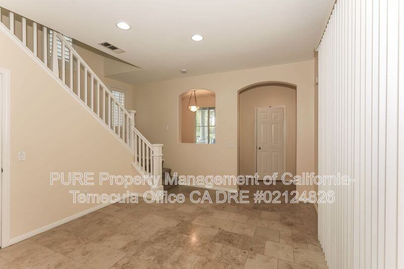 40043 Ashville Ln - Photo 3 of 16
