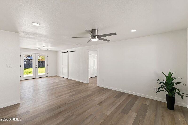 3763 E Evans Dr - Photo 4 of 32