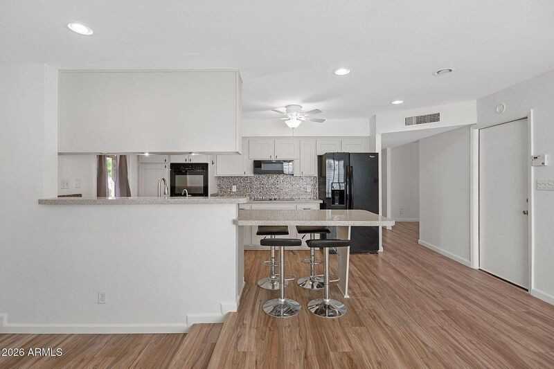 2137 E Apollo Ave - Photo 7 of 34