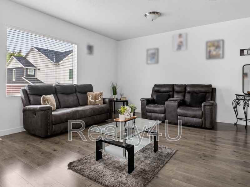 1454 Southwest - Photo 2 of 23