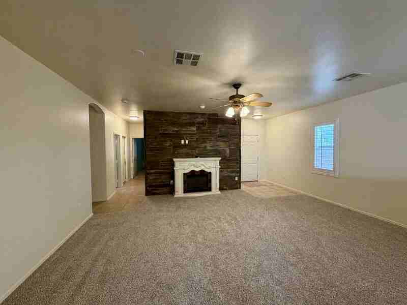 2540 W Hawks Eye Ave - Photo 4 of 26