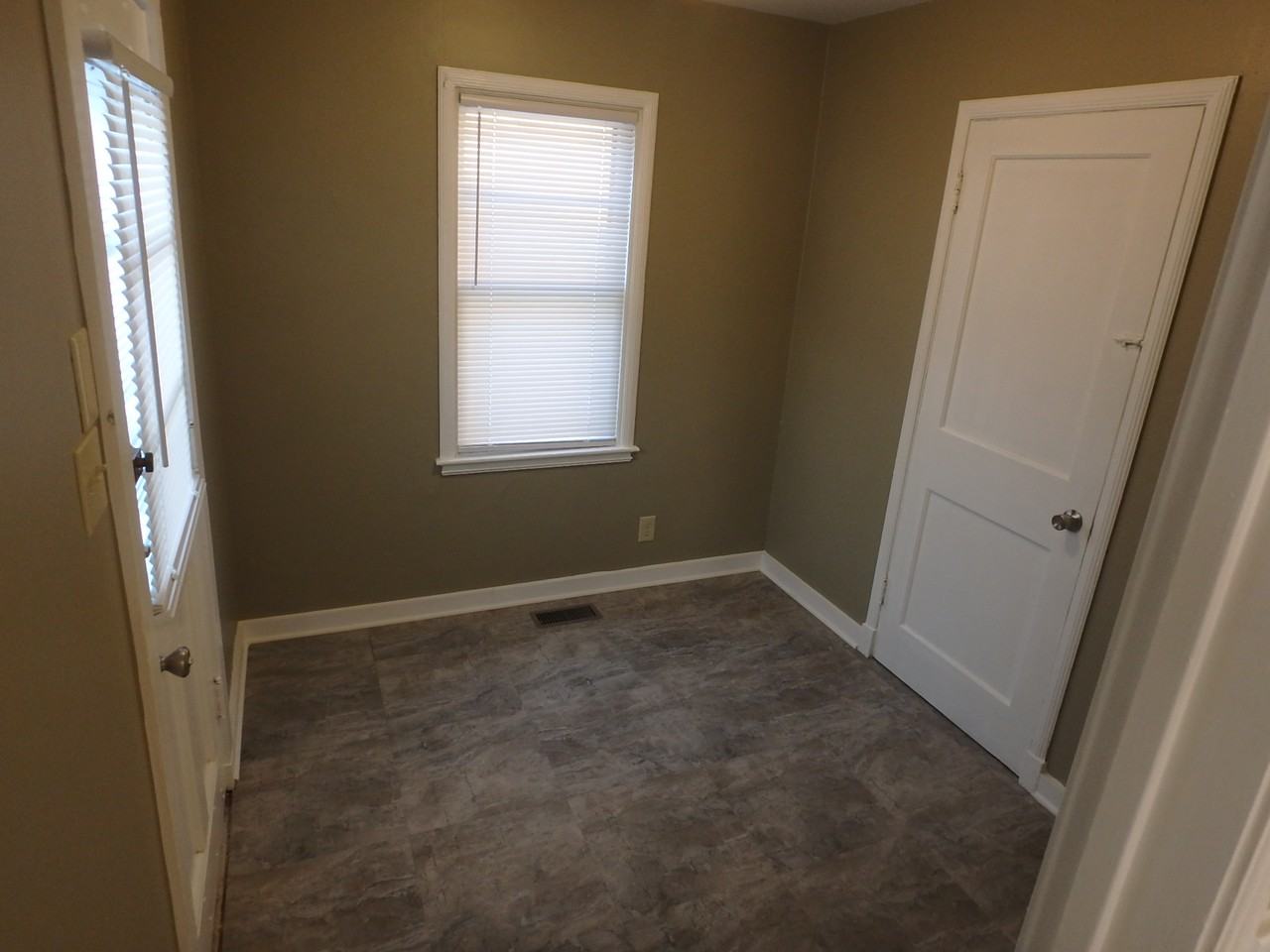 1824 Sw Cherokee St - Photo 7 of 8