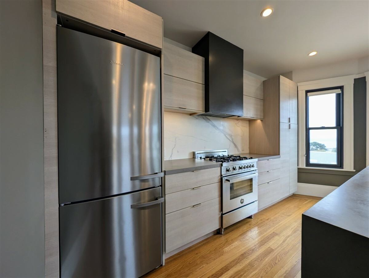 195 26th Ave #5 - Photo 4 of 19