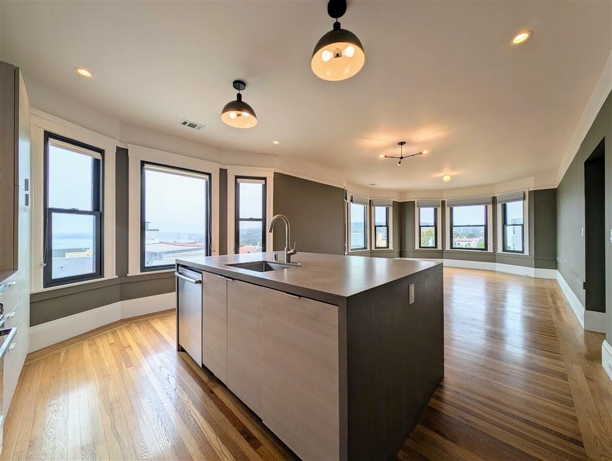 195 26th Ave #5 - Photo 5 of 19