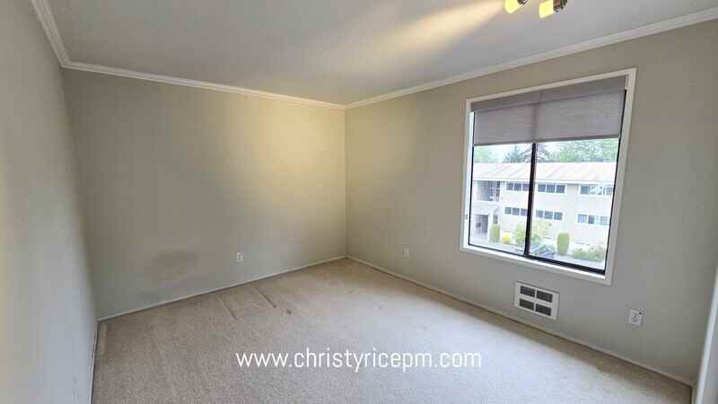 11010 Ne 68th St #627 - Photo 7 of 16