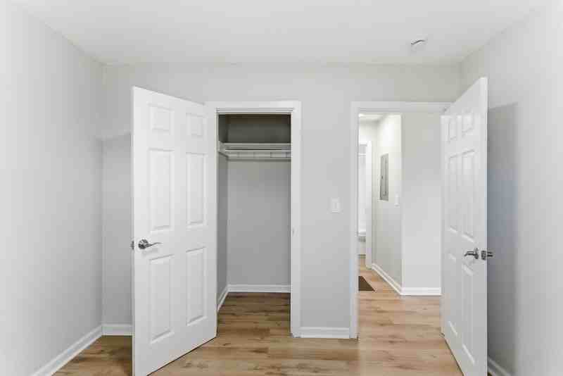 297 S Benedict Ave - Photo 6 of 10