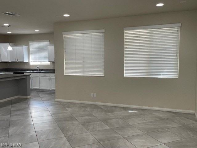 105 Duckhook Ave - Photo 6 of 26