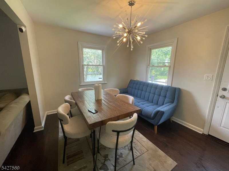 1065 Sayre Rd - Photo 4 of 18