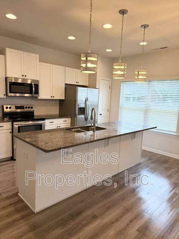 207 Timberline Oak Dr - Photo 3 of 13