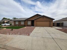 featured image of 2863 E Oakland Ct