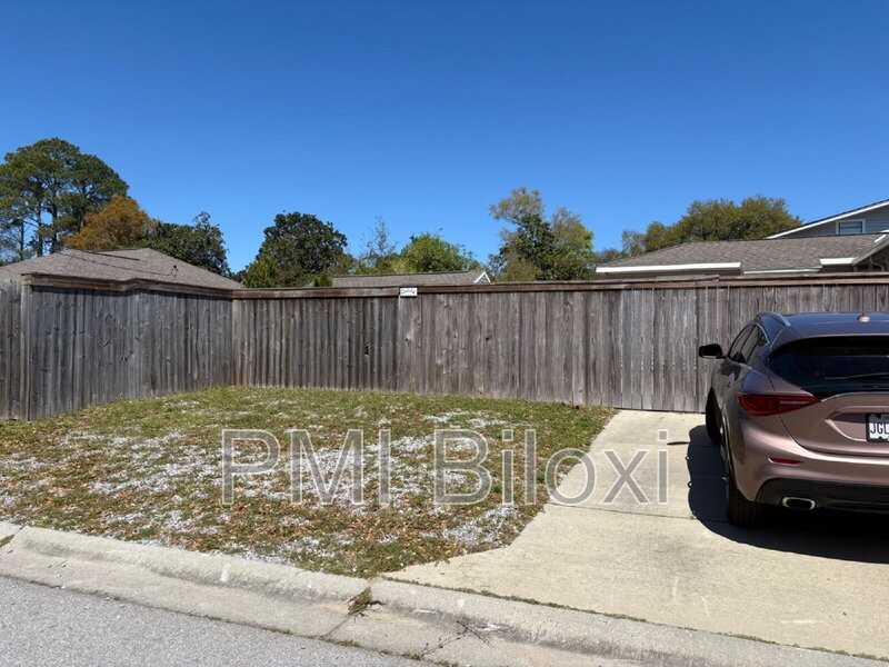 391 Rodeo Dr - Photo 2 of 26