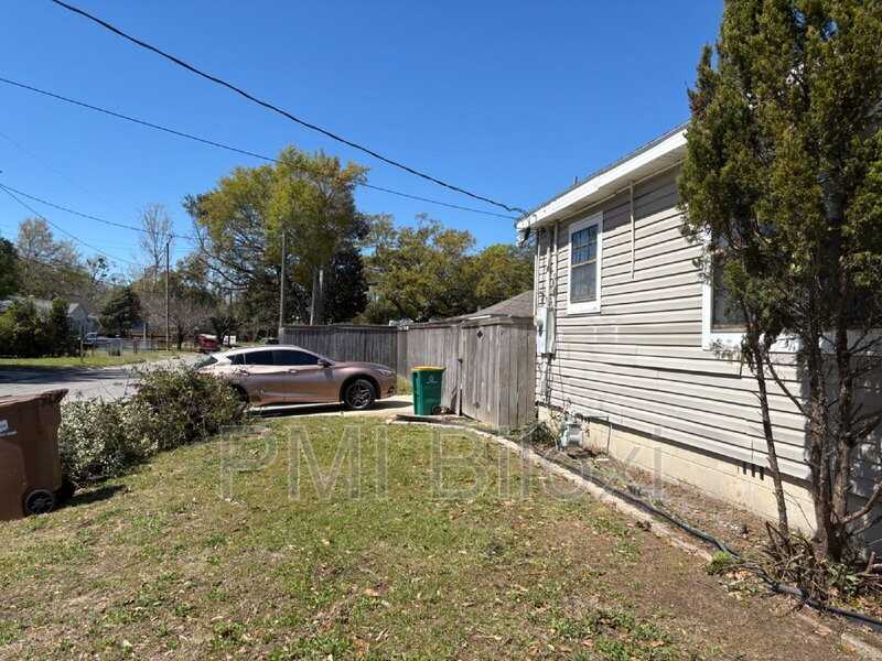 391 Rodeo Dr - Photo 4 of 26