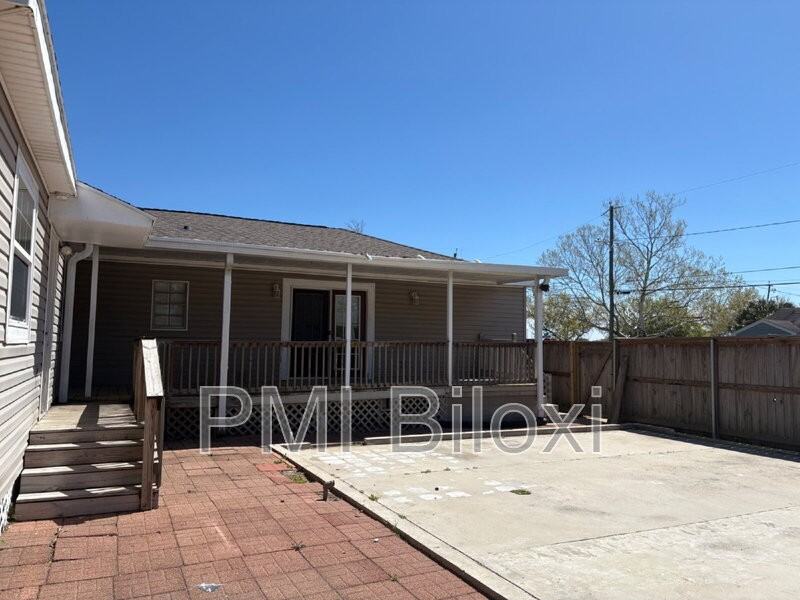 391 Rodeo Dr - Photo 6 of 26