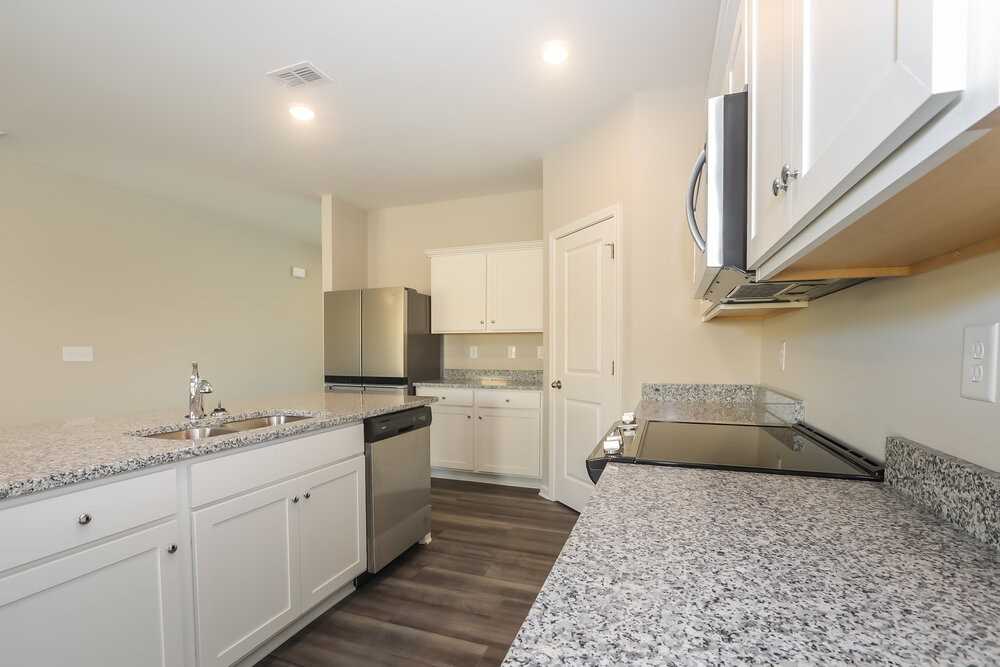 3964 Kendrick Cir - Photo 7 of 17