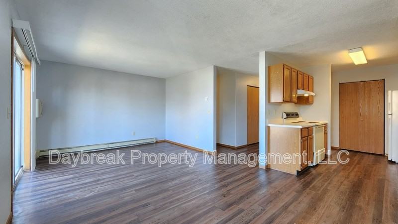 1202 34th Ave S - Photo 2 of 40
