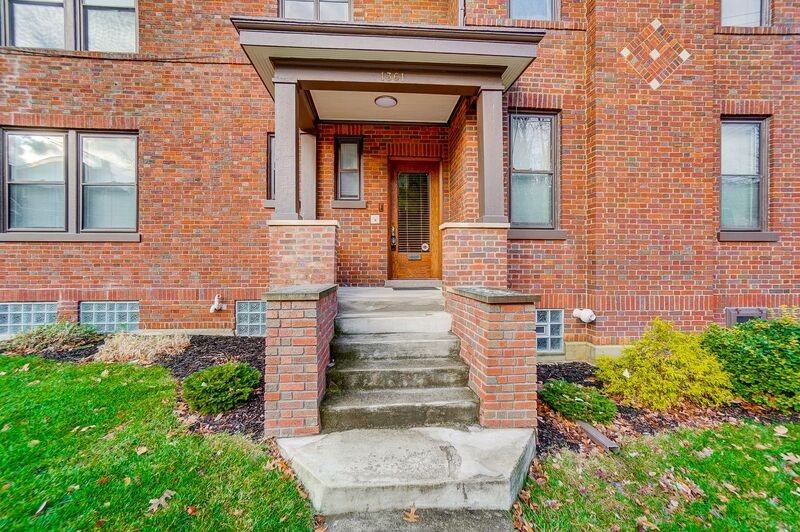 2881 Observatory Ave #2 - Photo 5 of 50