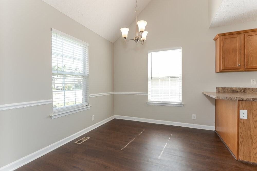 2816 Windcrest Trl - Photo 5 of 17