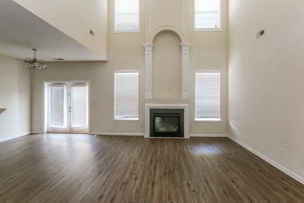 6737 Sequoia Hills Dr - Photo 6 of 17