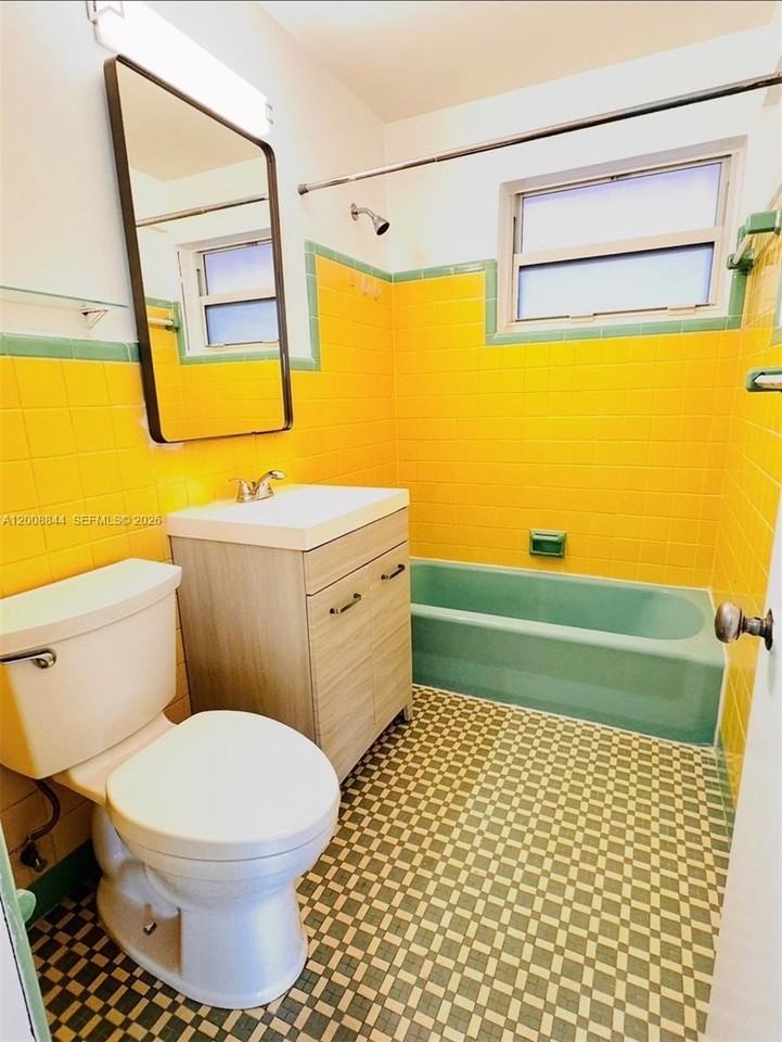 505 S Ocean Dr #A1 - Photo 5 of 5