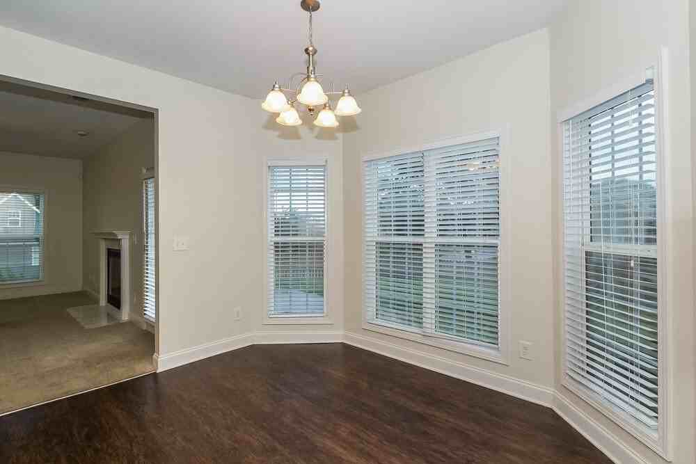 122 The Blvd - Photo 4 of 13