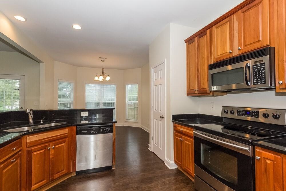 122 The Blvd - Photo 6 of 13
