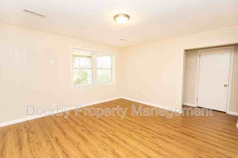 207 Memorial Dr #3 - Photo 6 of 14