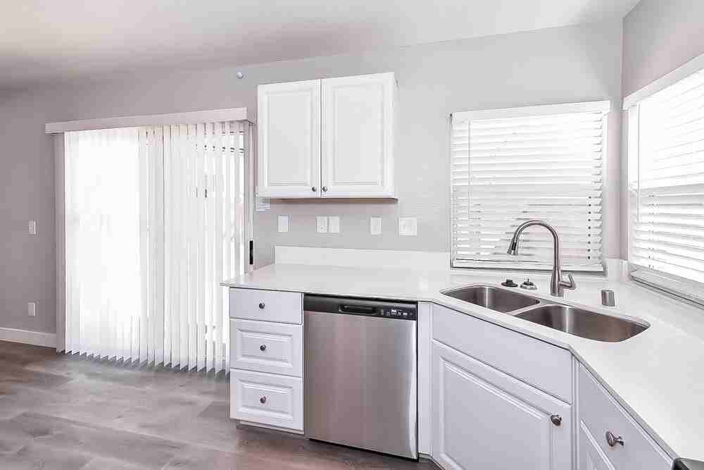 7640 W Delhi Ave - Photo 7 of 17