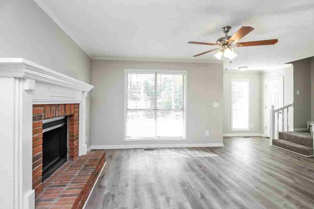 2405 Glynn Oaks Ct Sw - Photo 5 of 17