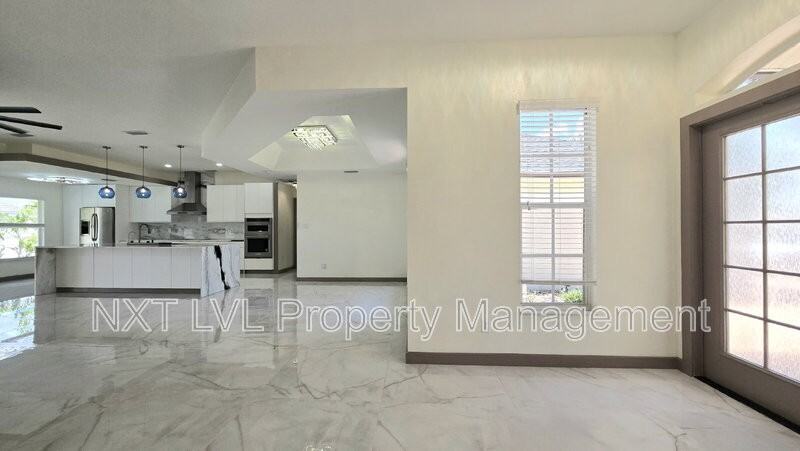 511 Se 25th Ter - Photo 4 of 35