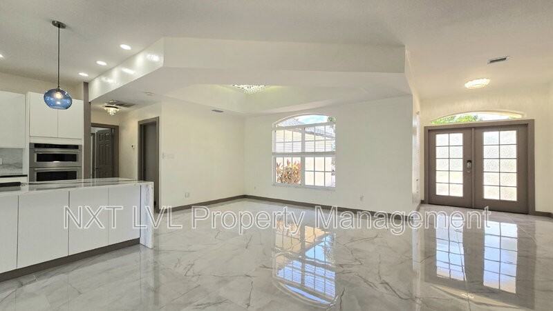 511 Se 25th Ter - Photo 6 of 35