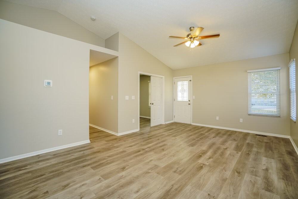 1551 Covina Dr - Photo 4 of 16