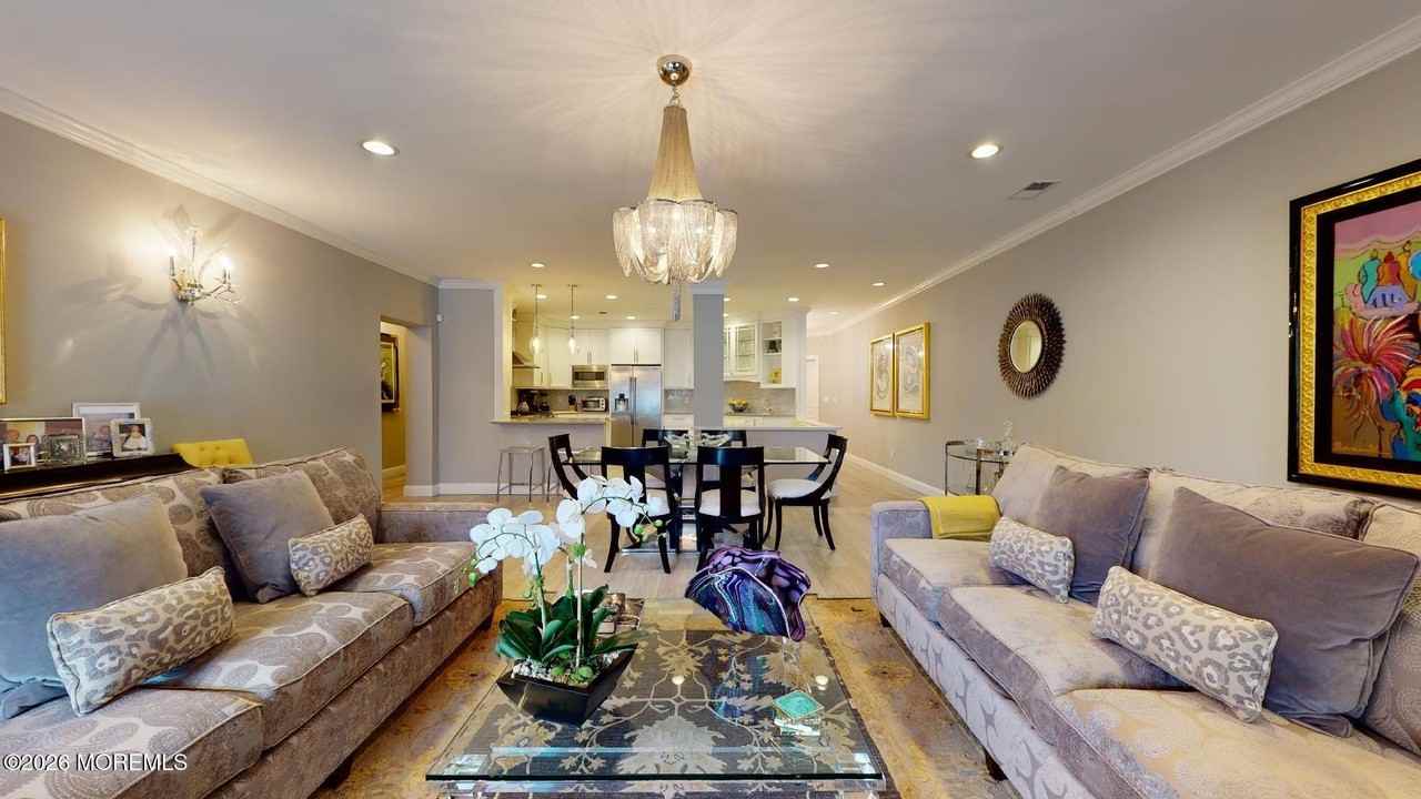 312 Riviera Dr - Photo 6 of 33