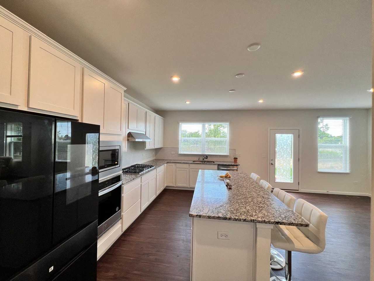 3607 Ambrosia Dr - Photo 3 of 24