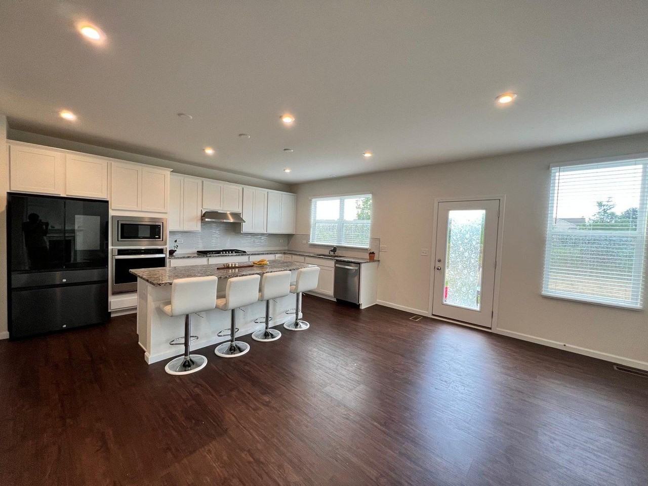 3607 Ambrosia Dr - Photo 4 of 24