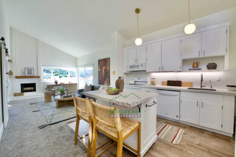 505 Larkspur Plaza Dr #4 - Photo 3 of 23