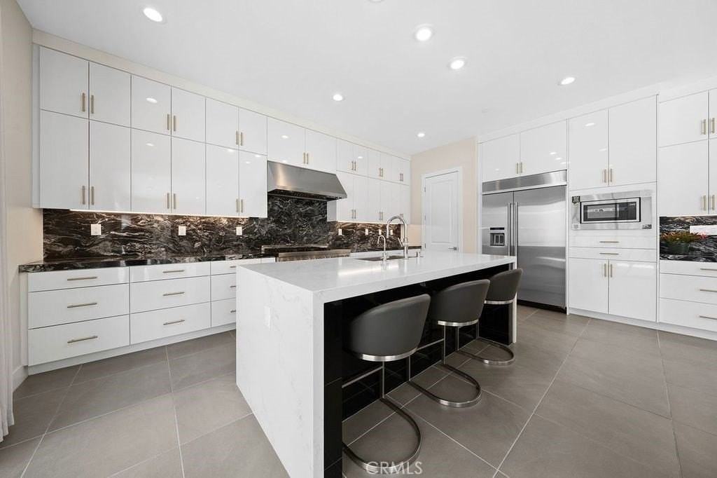 231 Huckleberry - Photo 3 of 25