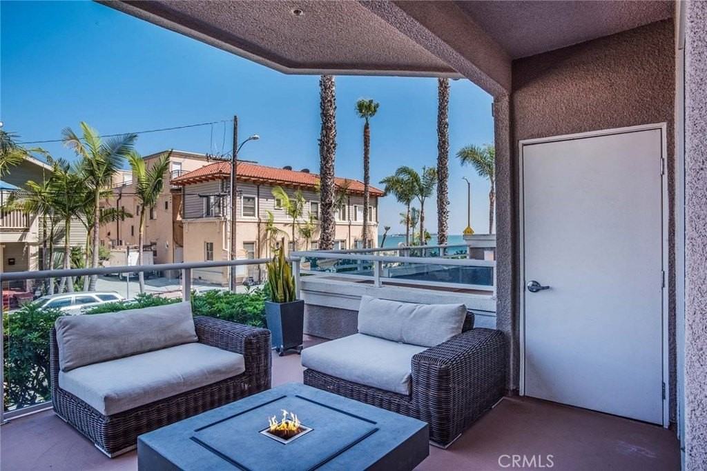 1500 E Ocean Blvd #410 - Photo 3 of 28