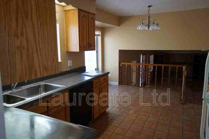 1853 S Oakland St - Photo 6 of 21