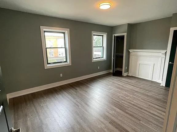 1656 Broadway Avenue #301 - Photo 4 of 9