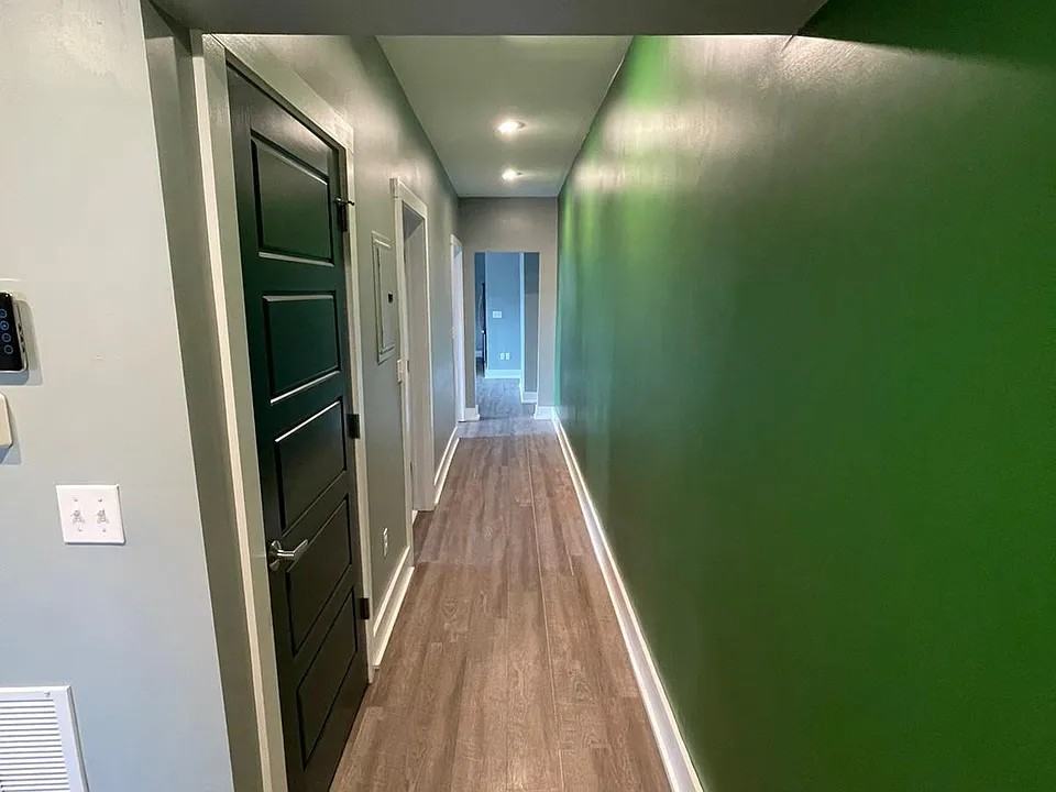 1656 Broadway Avenue #301 - Photo 2 of 9