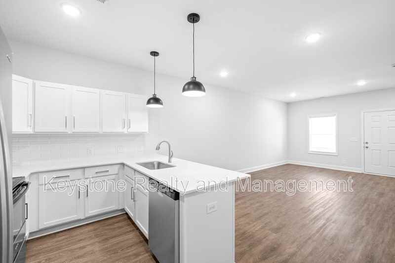 750 J - Photo 3 of 14