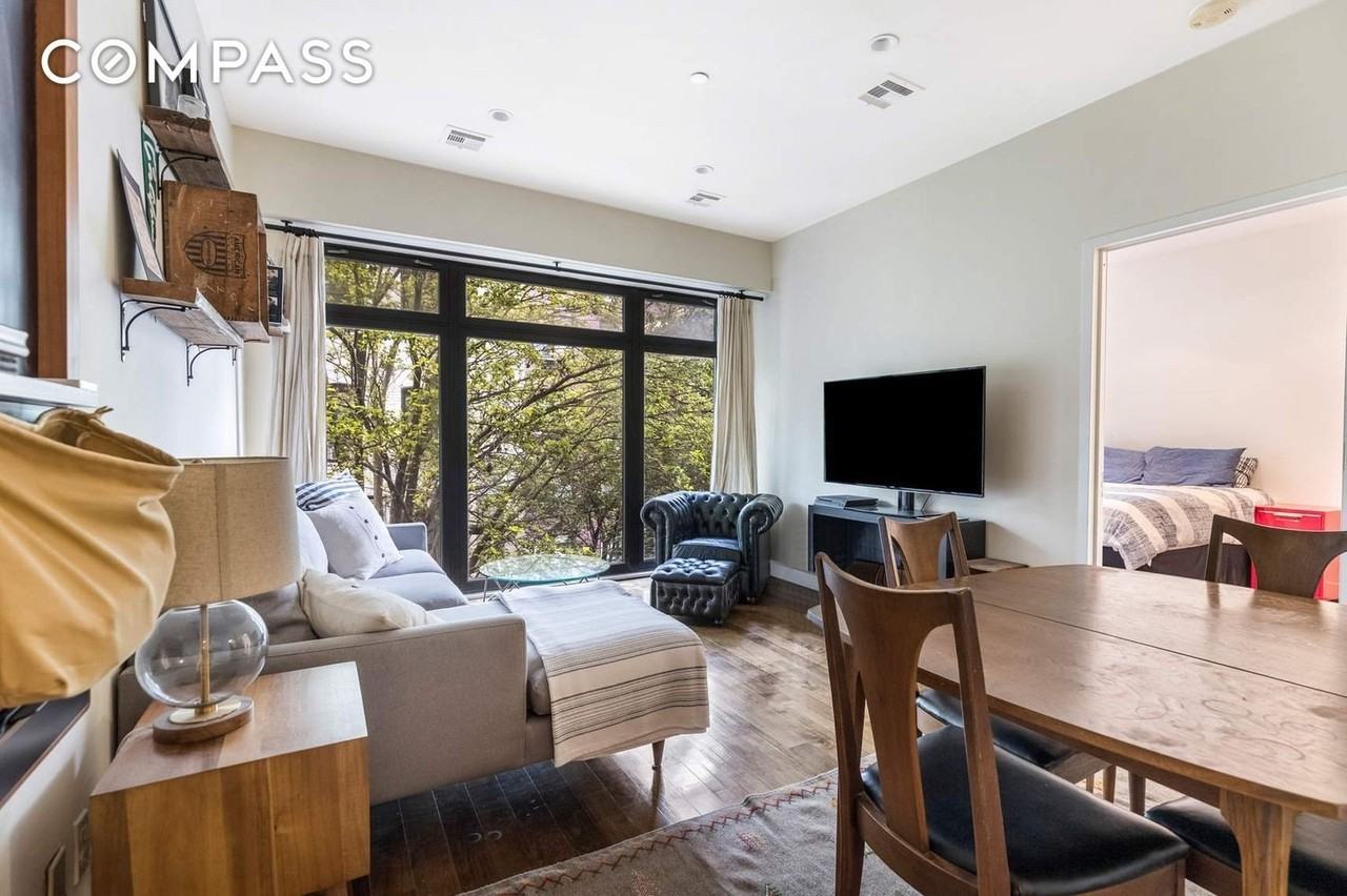188 15th St #201 - Photo 2 of 12