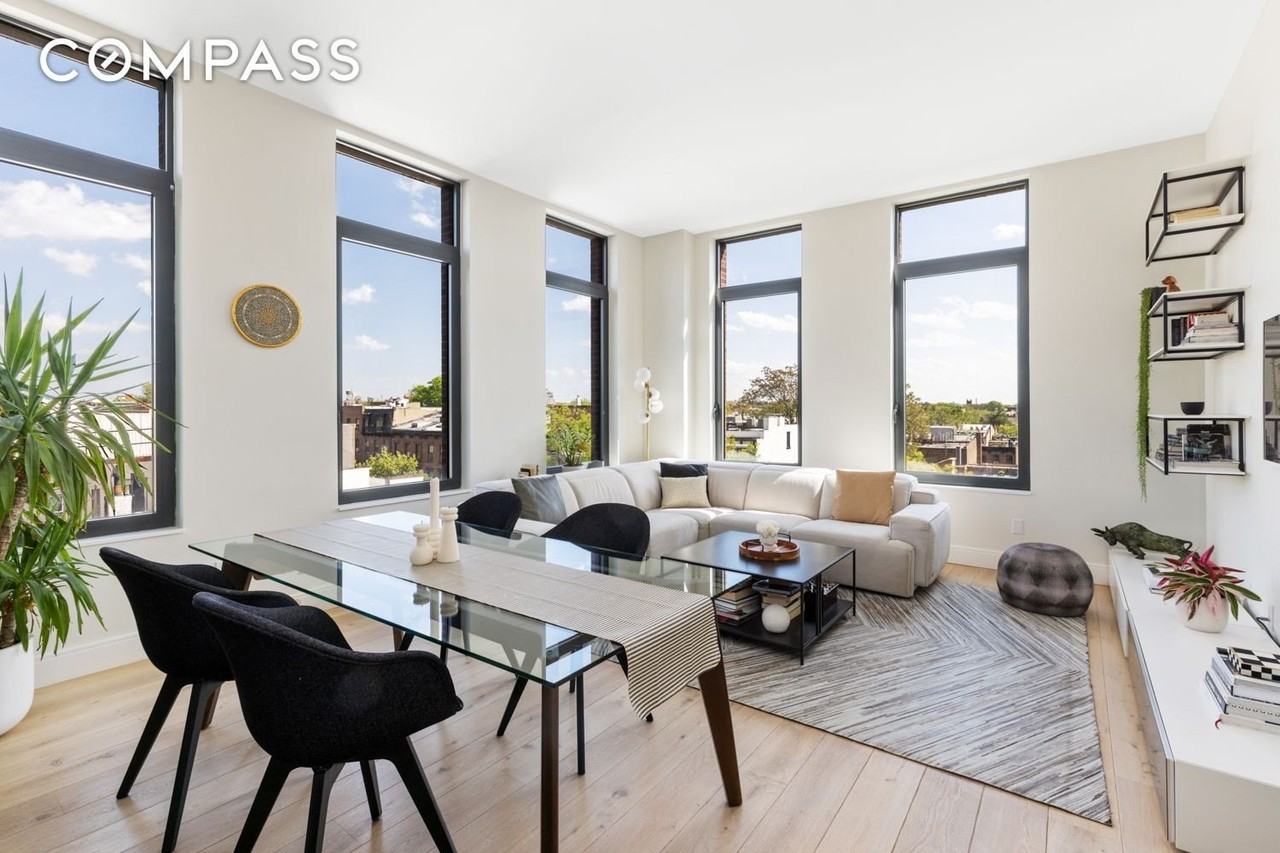 347 Henry St #5B - Photo 3 of 24